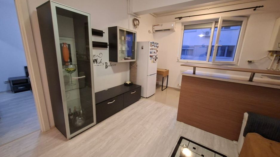 Apartament Spatios, 45 mp, | Avangarde, parc, scoala Petru Rares - Poză 2