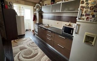 Vanzare apartament 3 camere, zona Ultimul Leu, 72 mp, 115.000 EURO - Poză 3