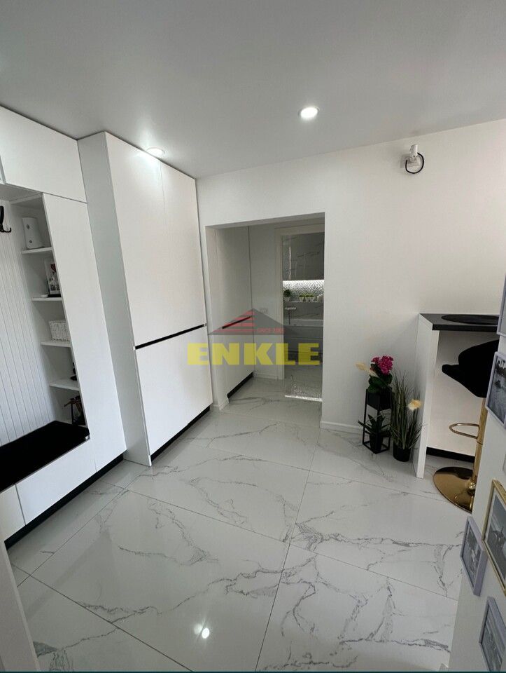 De vânzare apartament cu 2 camere decomandat, etaj 1 - Poză 4