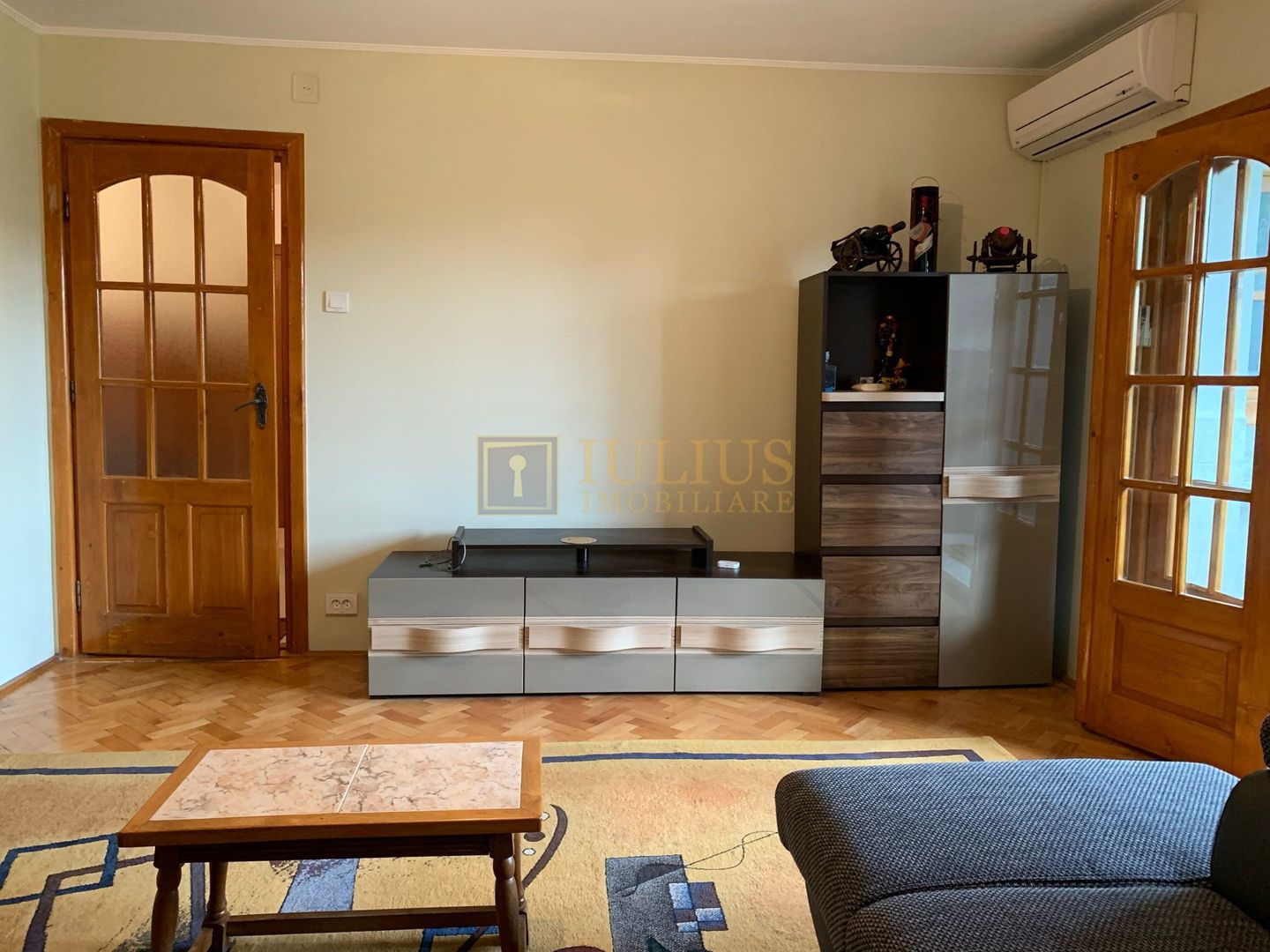 3 camere, centrala proprie, boxa la subsol - Poză 9