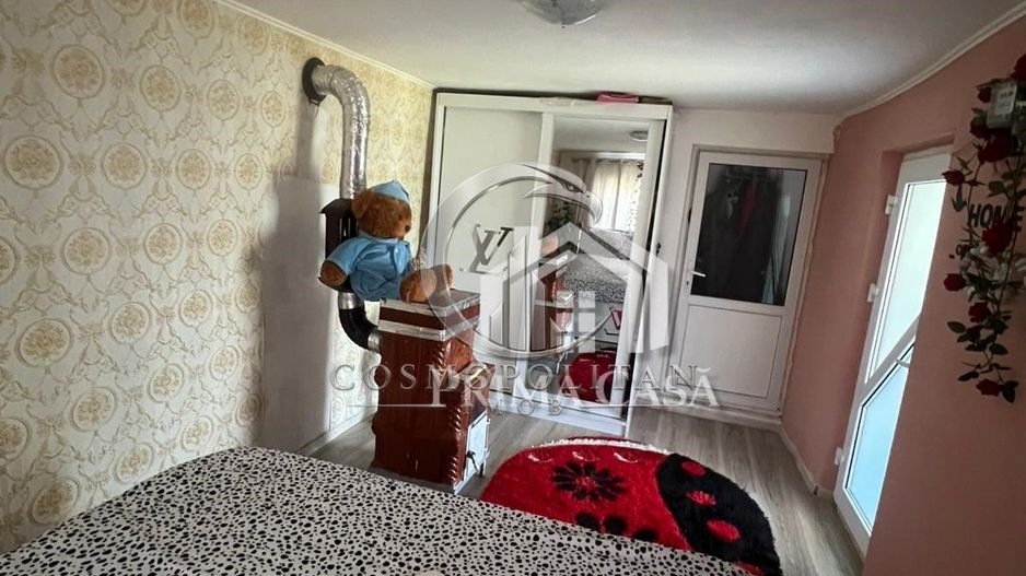 Casa si teren in comuna Mihailesti SC=100mp teren=820mp Pret: 28.000 neg. - Poză 10