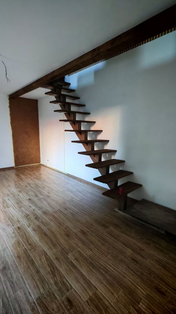 Corp de casa P+M 4 camere , ASTRA - Carpatilor -LIDL- ,curte comuna. - Poză 28