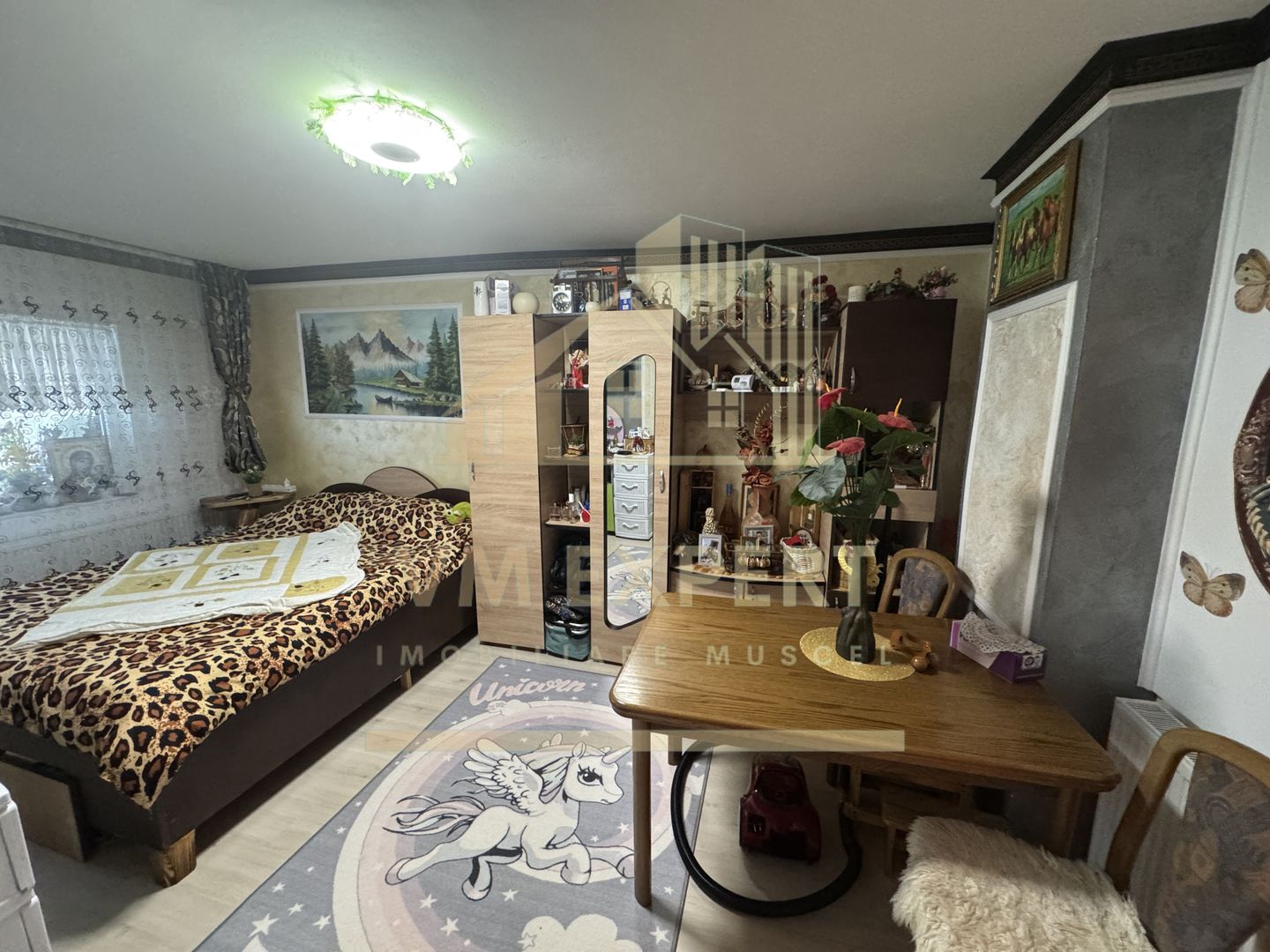 APARTAMENT 2 CAMERE PARTER CAMPULUNG GRUI - Poză 2