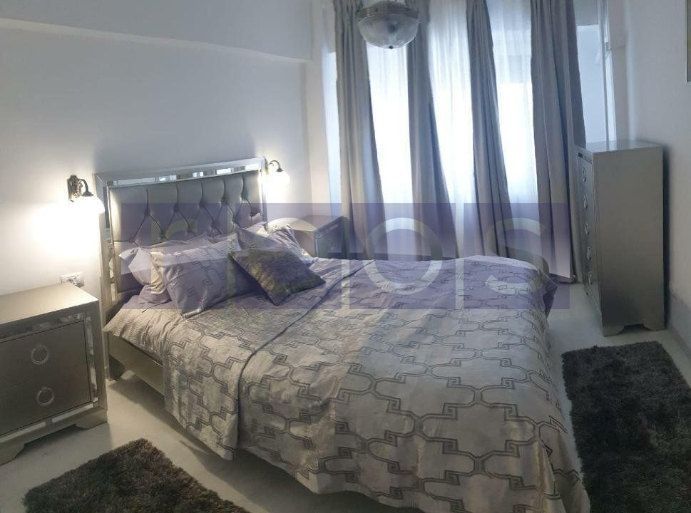 Apartament 4 camere  complet renovat | Piata Romana - Poză 3
