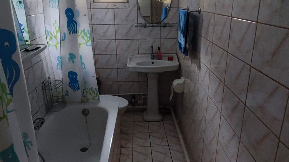 Inchiriere apartament in Vila pentru cazare termen lung, Pitesti - Poză 4