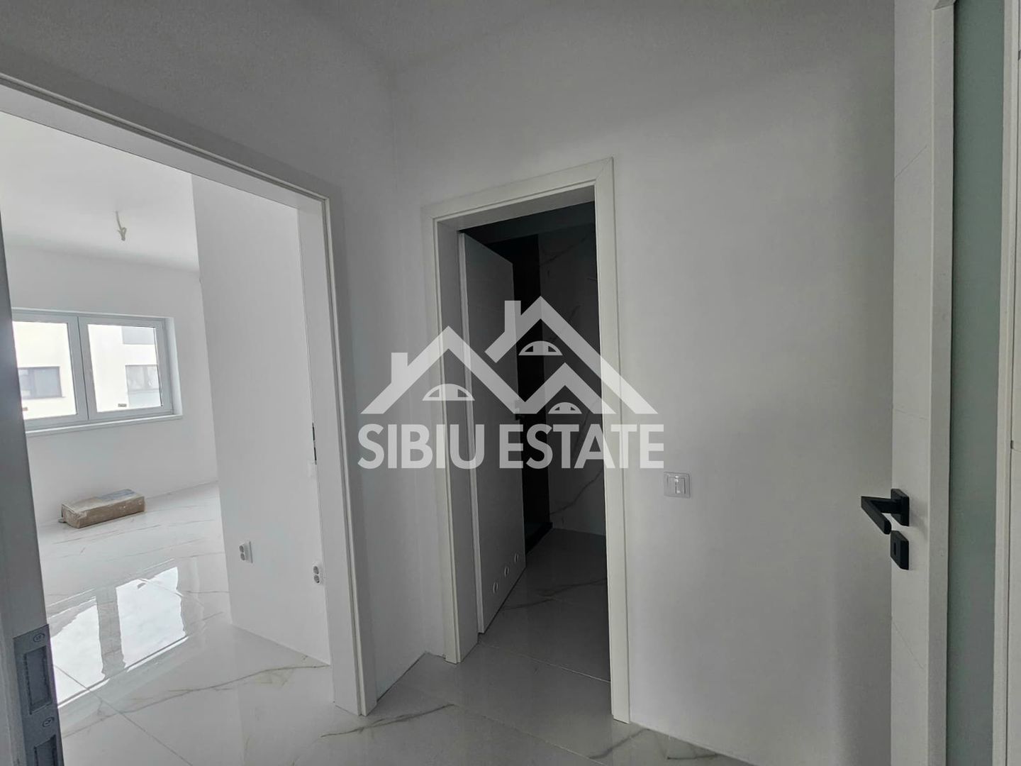 Apartament 2 camere decomandate, etaj 1 - Poză 3