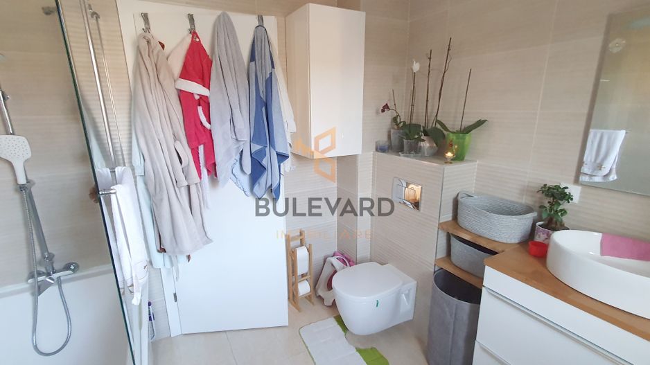 Apartament cu 3 camere, zona strazii Eroilor! - Poză 9