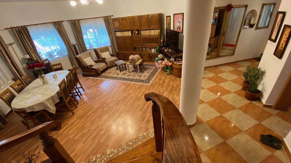 Casa cu 2 apartamente in zona Braytim - Poză 12