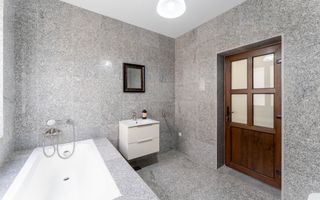 Oportunitate Rară | Proprietate Exclusivă în Izvor - Poză 10