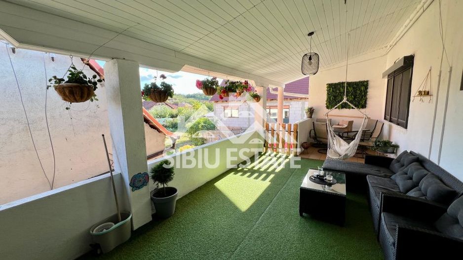 Casa moderna, spațioasa, curte generoasa pe un nivel în Sura Mare - Poză 14