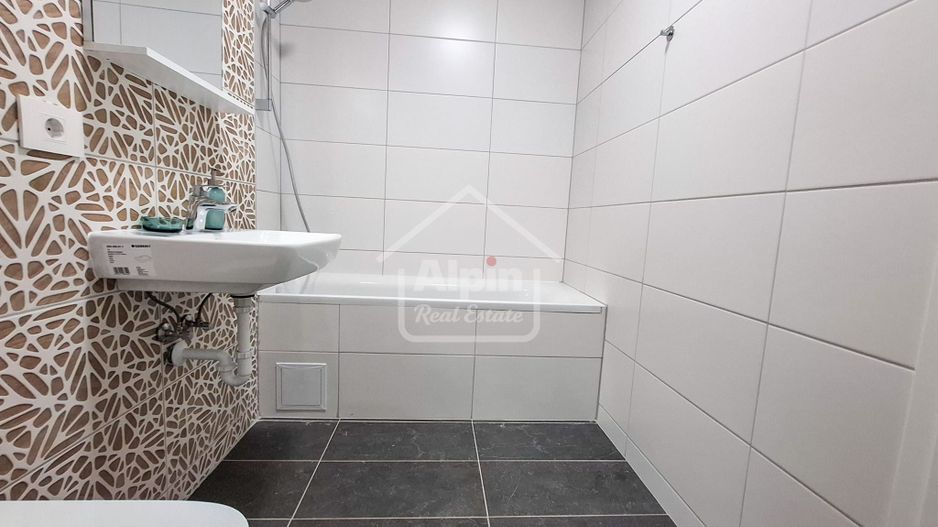 Proprietate Deosebita In Vila - Poză 19