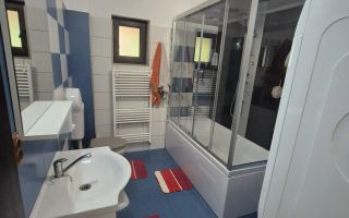 Casă de vânzare în Tomești, zonă liniștită, acces asfaltat - Poză 5