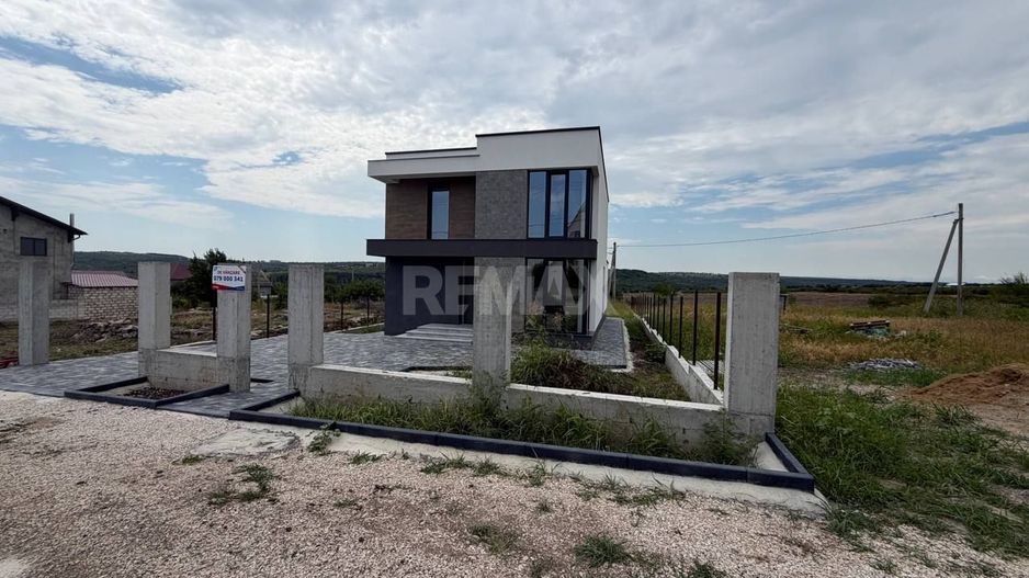 Casă modernă Hi-Tech de vânzare în Budești - Poză 8