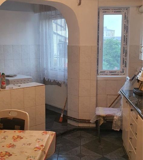 BRASADAS vinde ap 3 cam etaj 4/4 in Micro 16. - Poză 2