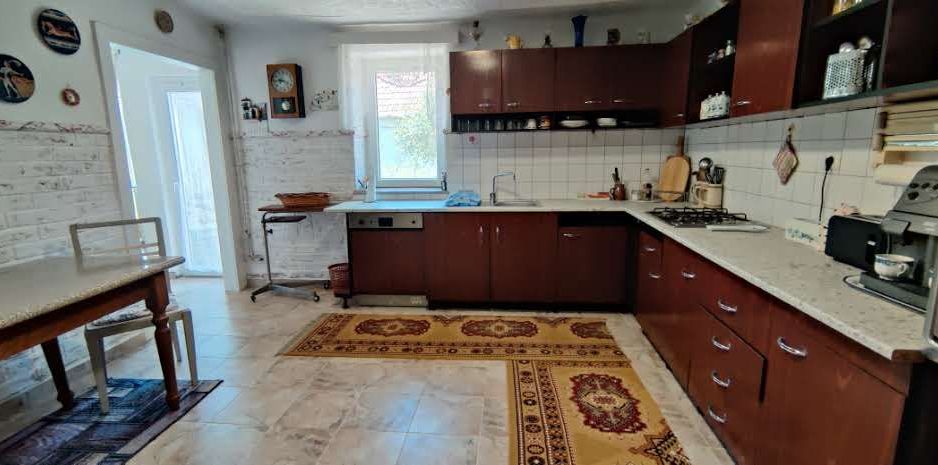 CASA RECAS CU 1438 MP TEREN - Poză 6