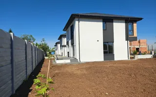 Vila  110 mp utili 4 camere - Complex nou (16 vile) - Poză 15