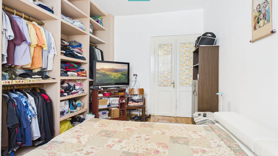 Casă cu piscină și teren generos, Sântana - Poză 16