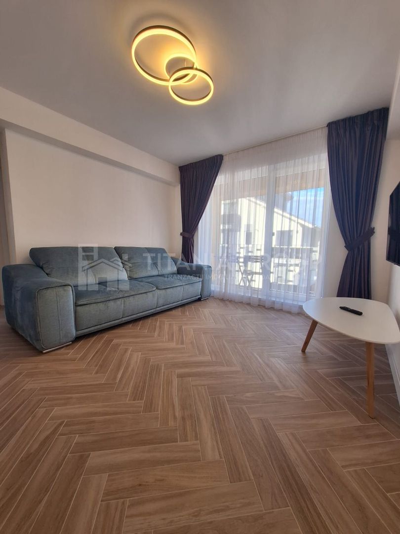 Apartament 3 camere,2 bai+parcare, lux Rasnov - Poză 3