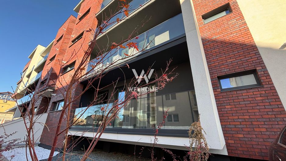 Apartament PREMIUM 3 camere cu GARAJ si boxa - zona Centrala - Poză 2