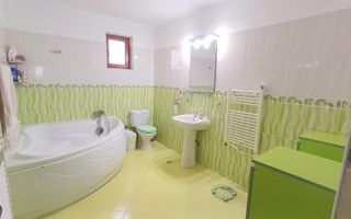 Vila P+1+M, 6 camere, Micro 16, 303 mp utili, teren 406 mp – 272.000 Euro - Poză 2