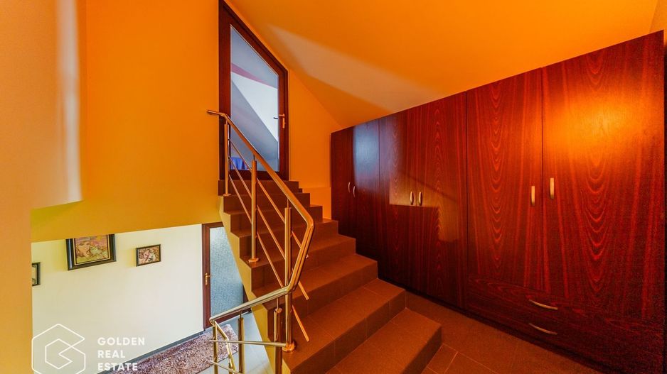 Vila de lux, D+P+E+M, Gradiste, la cheie, 300mp, 6 camere, teren 580mp - Poză 22