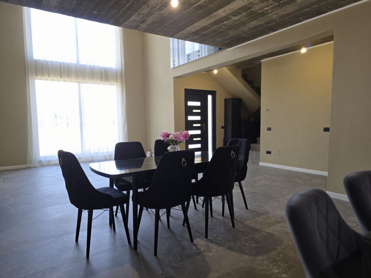 Vila intr-un peisaj idilic la 15 minute de capitala, pret imbatabil! - Poză 10