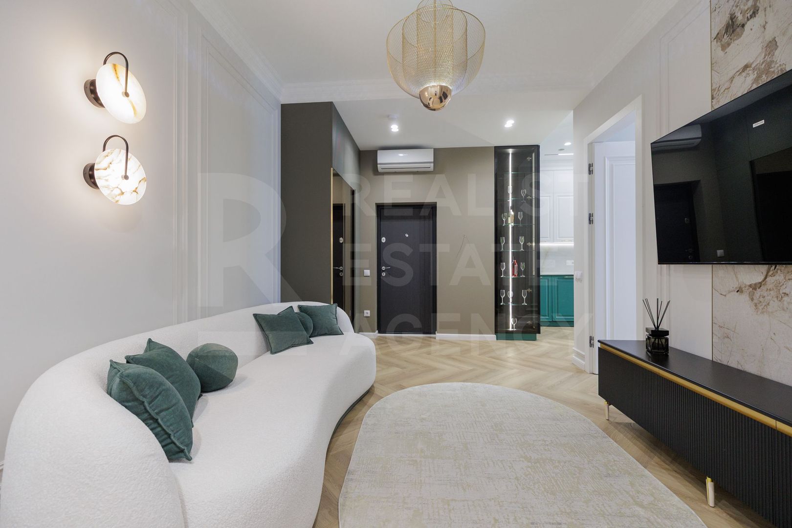 Vânzare, apartament, 3 camere, str. Vasile Lupu, Buiucani - Poză 1