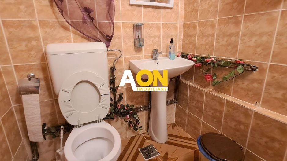 Vila pretabila pensiune + restaurant,  10 camere,  1000MP teren - Poză 10