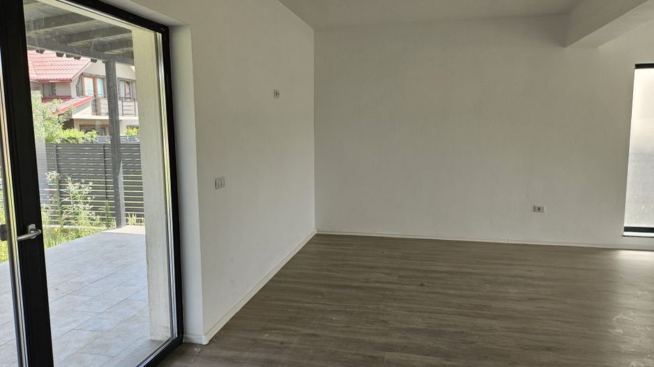 Vânzare Vilă Nouă Moderna în Balotești, Pitești, langa Padure - Poză 21