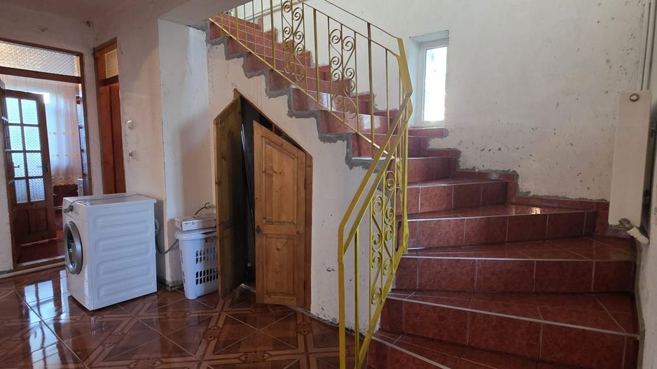 Casă / Vilă cu 8 camere de vânzare în Lapus, Craiova - Poză 14