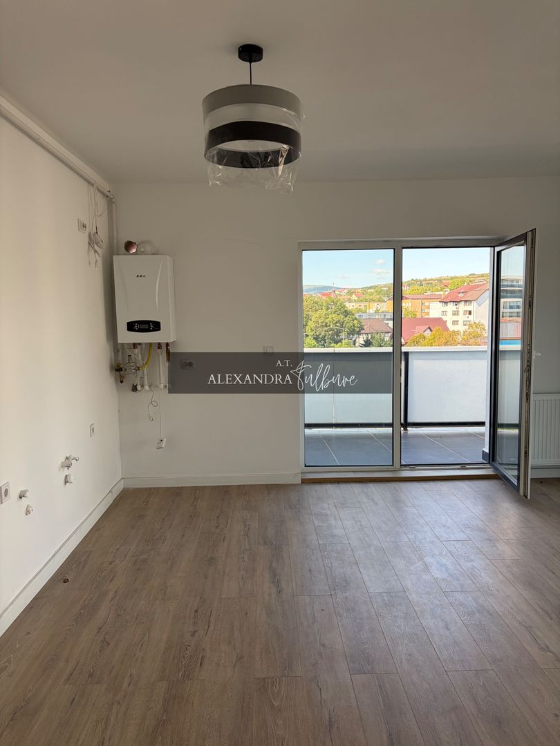 Apartament spatios | 102 mp | 3 dormitoare | parcare | C. Baciului - Poză 1