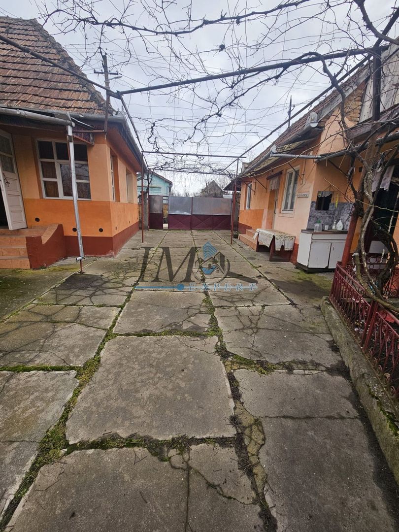 Casa de vanzare  Rosia de Secas - Poză 1