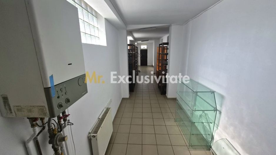 Spațiu comercial de închiriat- lângă spitalul Municipal Curtea de Argeș - Poză 4