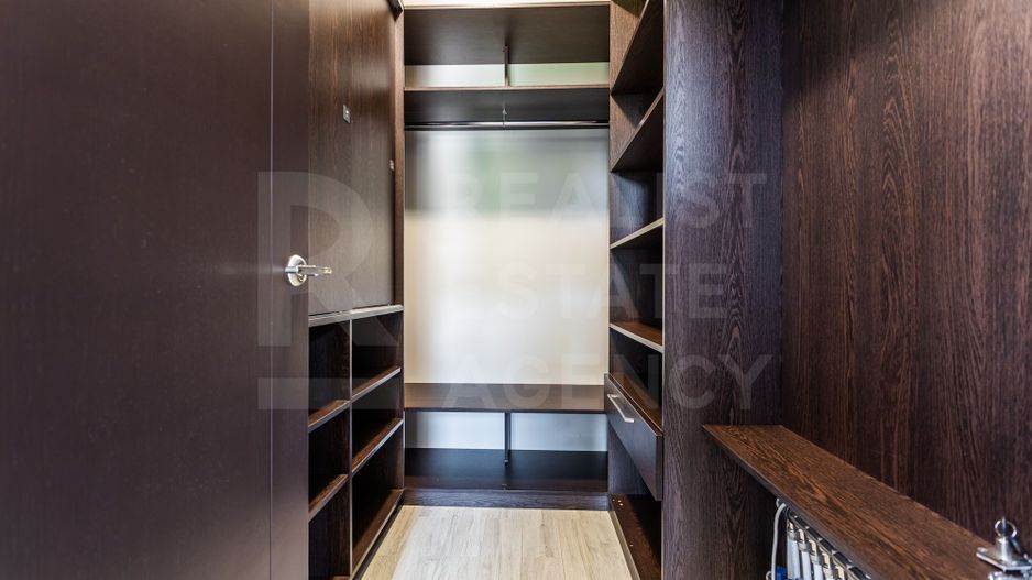 Vânzare, casă, 3 nivele, 4 camere, strada Schinoasa, com. Bacioi - Poză 18