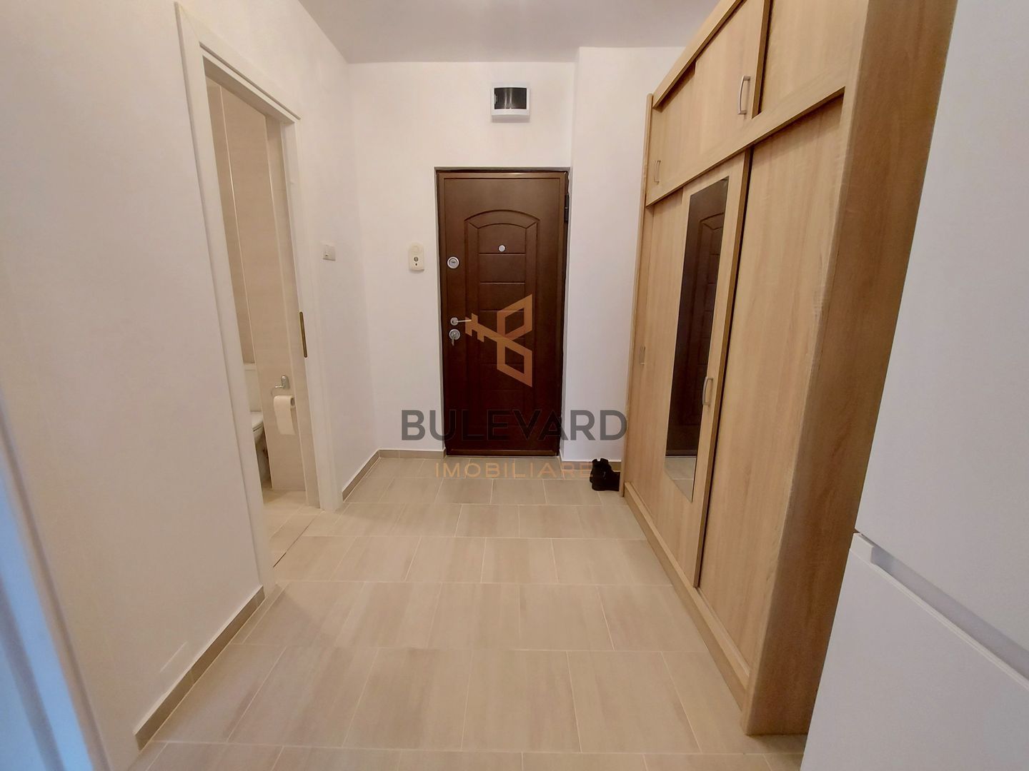 Apartament finisat modern in zona Platinia Shopping Center! - Poză 5