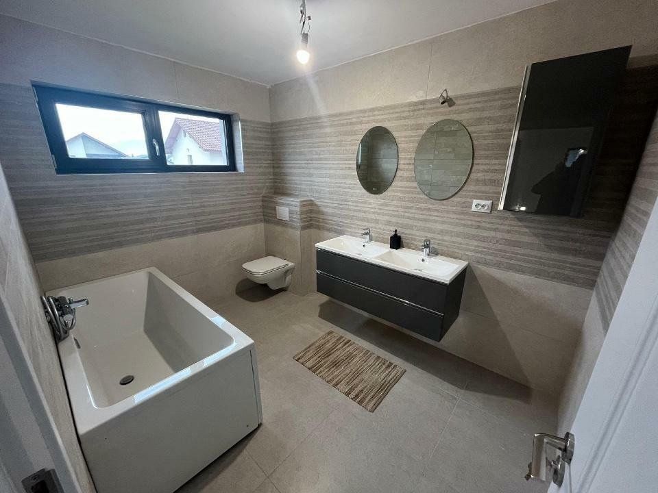 Tărlungeni, zona Izvor, casă de vănzare - Poză 13