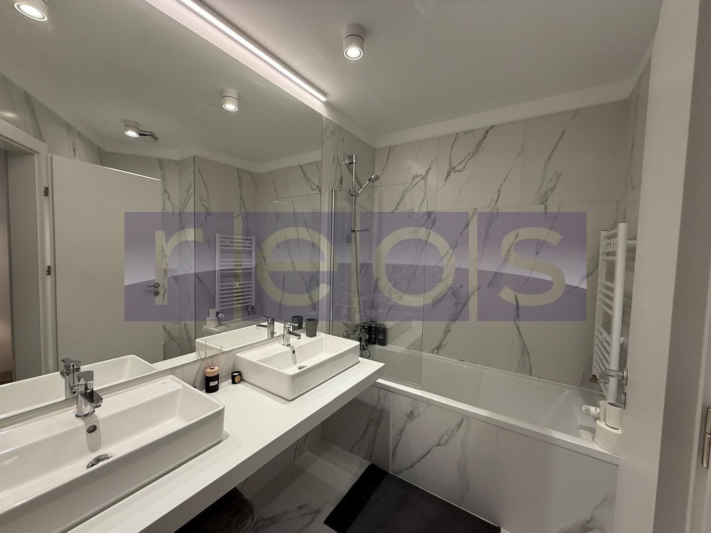 INCHIRIERE 4 CAMERE | ONE NORTH LOFT | MOBILAT SI UTILAT LUX | LOC PARCARE | - Poză 37