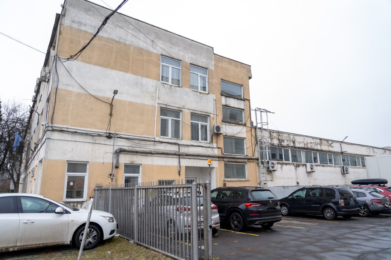 De vânzare - clădire de birouri, zona industrială, Tg. Mureș - Poză 4