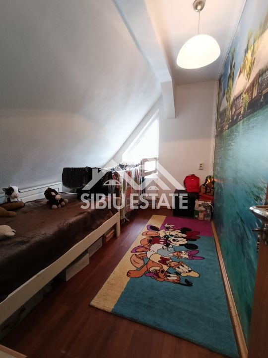 Apartament la mansardă ,3 camere, mobilat și utilat zona Ipas  - Poză 5