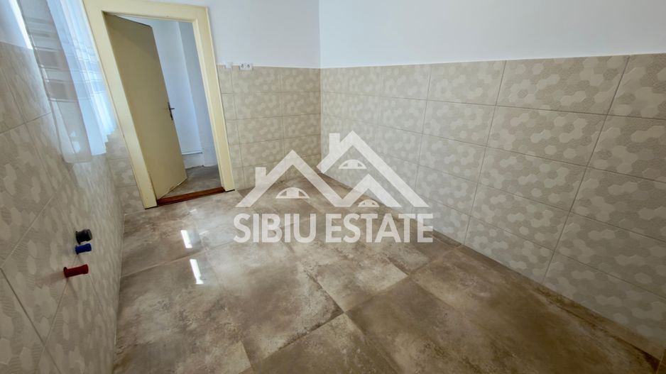 Casa zona centrala Sibiu 2 unitati, ideala investitie - Poză 15