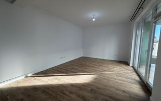 Suprafata generoasa.Terasa acoperita si incalzita. 2 locuri de parcare - Poză 3