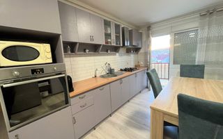 Apartament cu 3 camere, zona Kaufland - Poză 2