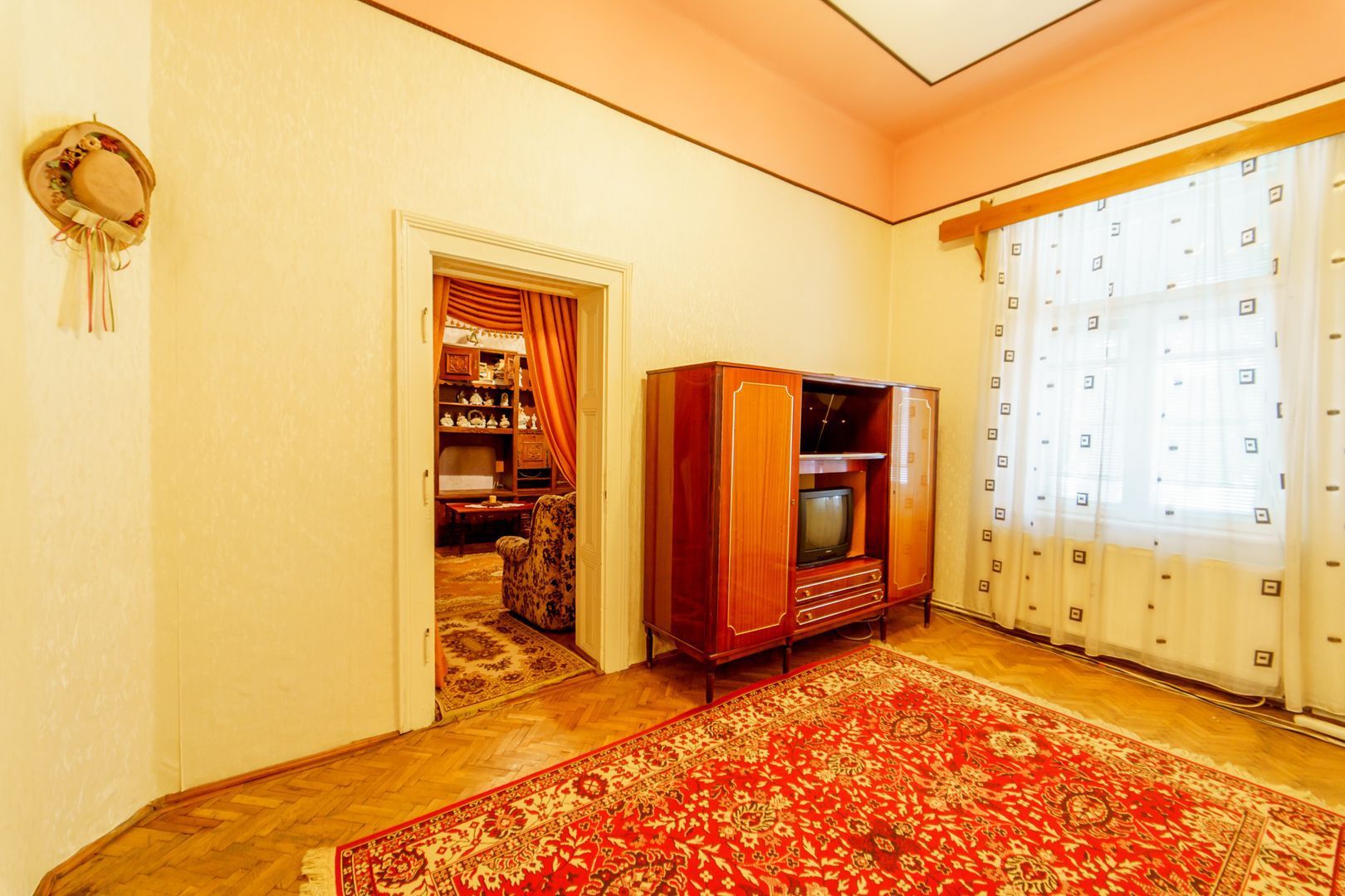 Casă cu teren 1674 mp - Poză 7