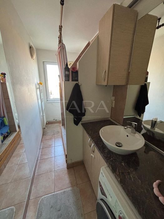 Apartament cu 3 camere, stil rustic, Baciu, zona Petrom - Poză 6