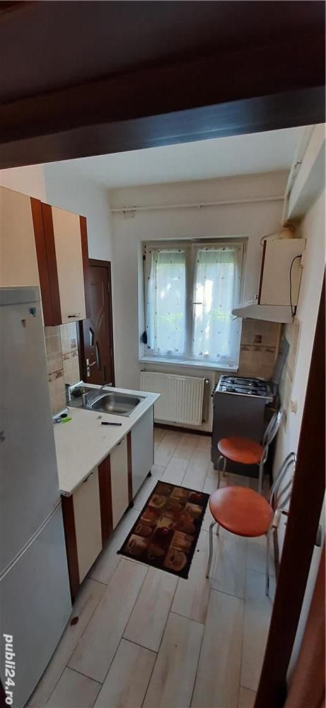 Garsoniera Tractorul - Poză 1