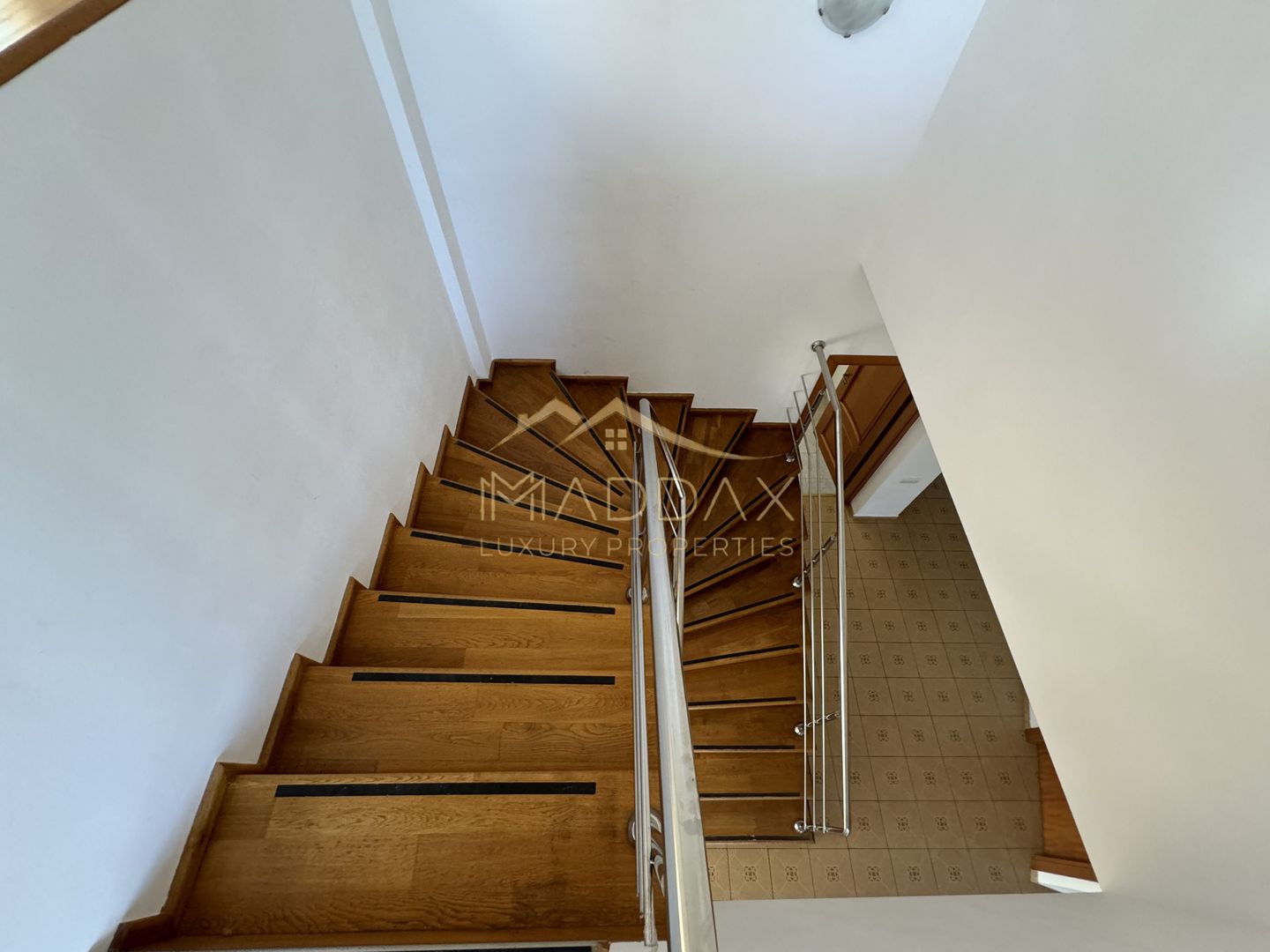 Vila Individuala _7 camere***Piscina***Teren 1000 mp//Erou Iancu Nicolae - Poză 64