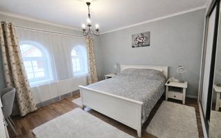 Casa individuala complet mobilata zona Lupeni, Sibiu - Poză 7