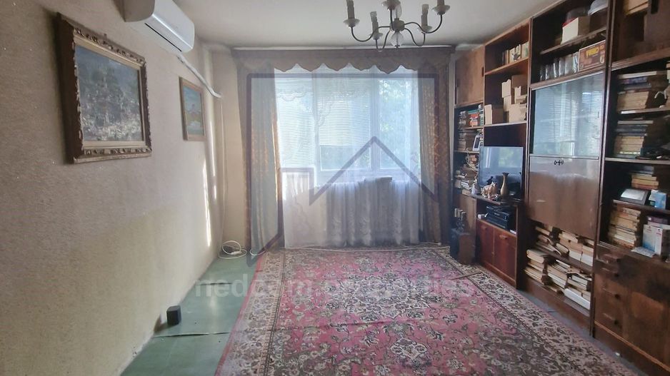 Vanzare apartament 4 camere Drumul Taberei - Poză 1
