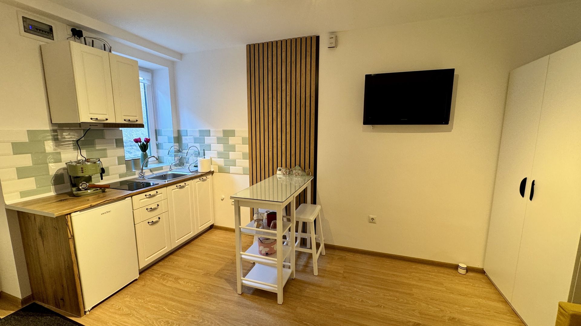 Apartament cu 2 camere la casa in Blumana, str De Mijloc - Poză 14