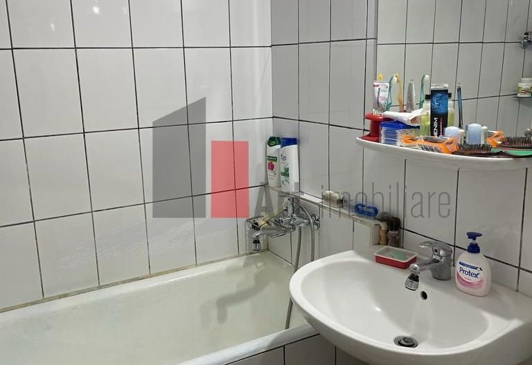 APARTAMAENT 3 CAMERE SEBASTIAN - Poză 6